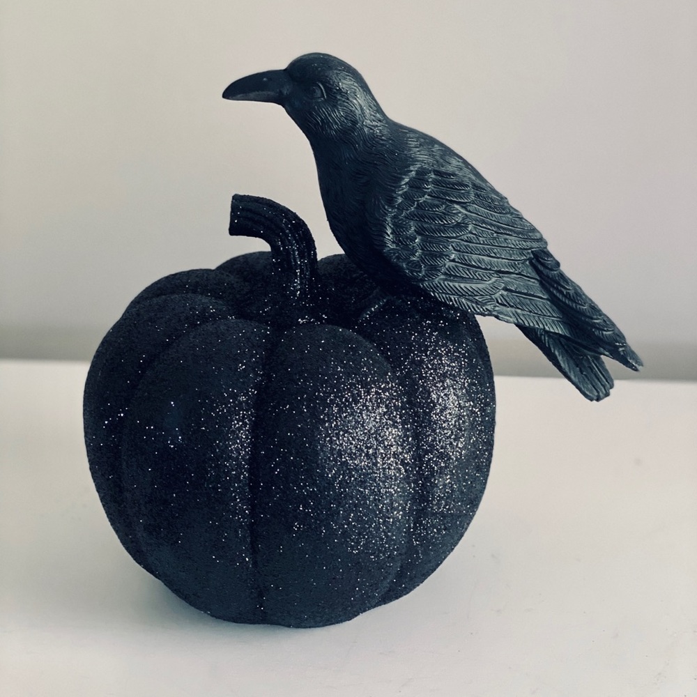 Fall decor glam Halloween pumpkin & crow